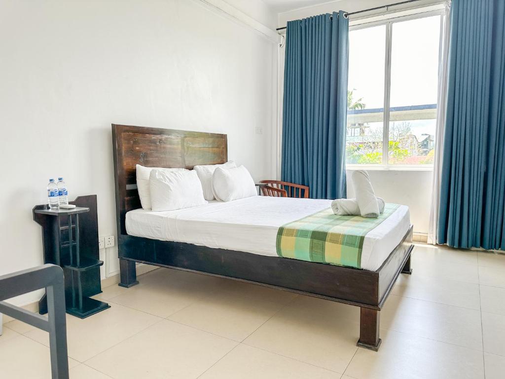 Sea-view balcony of Standard Double Room at 22DazzleBay Sri Lanka